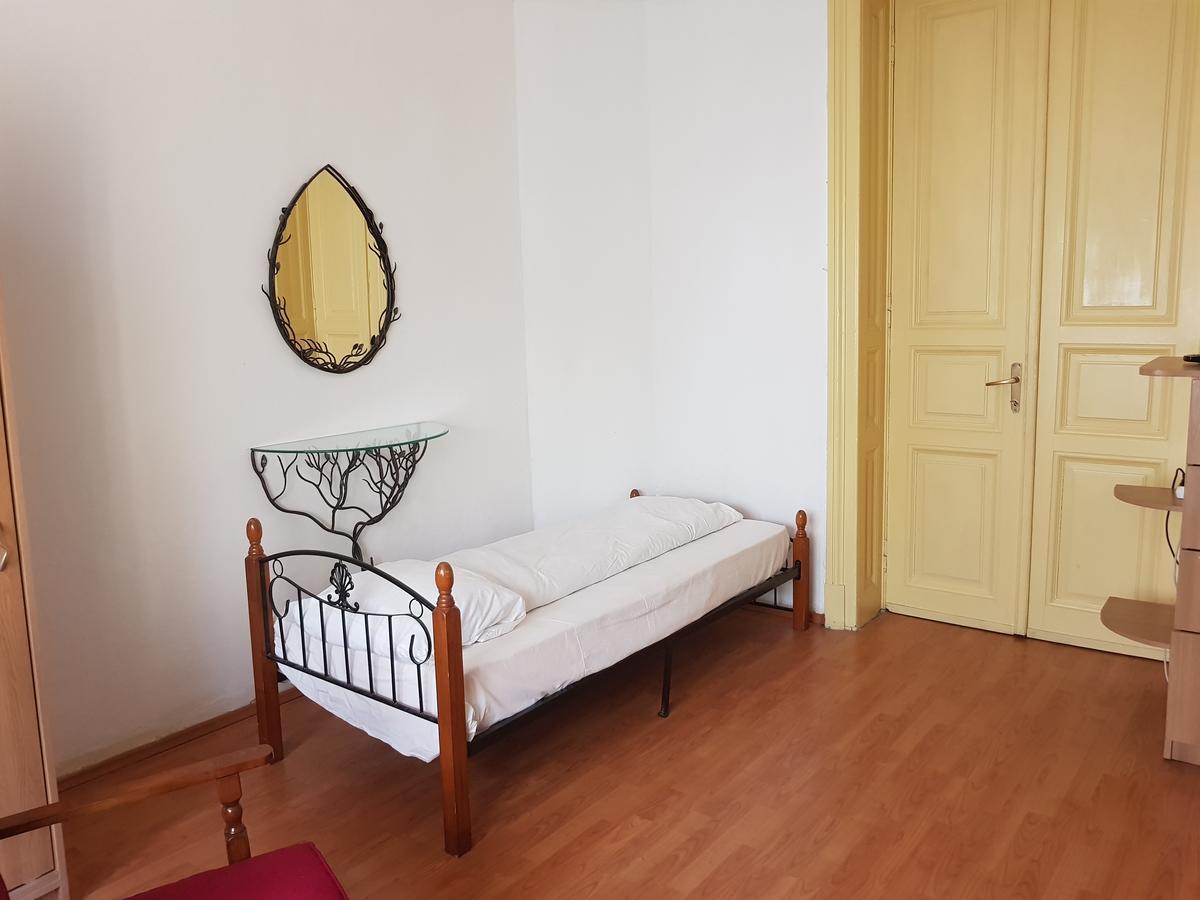 Casa Boiereasca Craiova Exterior foto